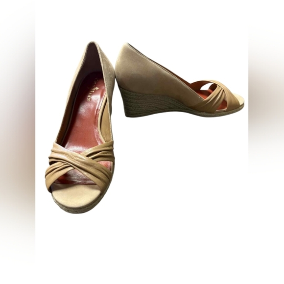 Cole Haan x Nike Air Platform Wedge Heels Size 10B Peep Toe NIB - Picture 1 of 9